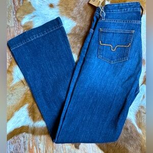 Kimes - Chloe 6/32 - like new!